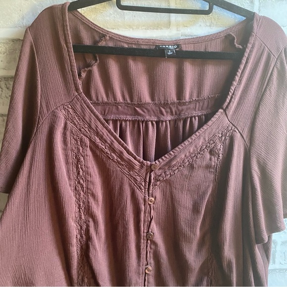 Torrid Gauze Button Front Flutter Sleeve Top - Picture 7 of 7